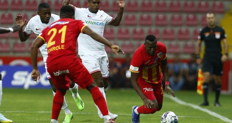 Yukatel Kayserispor sahasında Fraport TAV Antalyaspor’u yendi