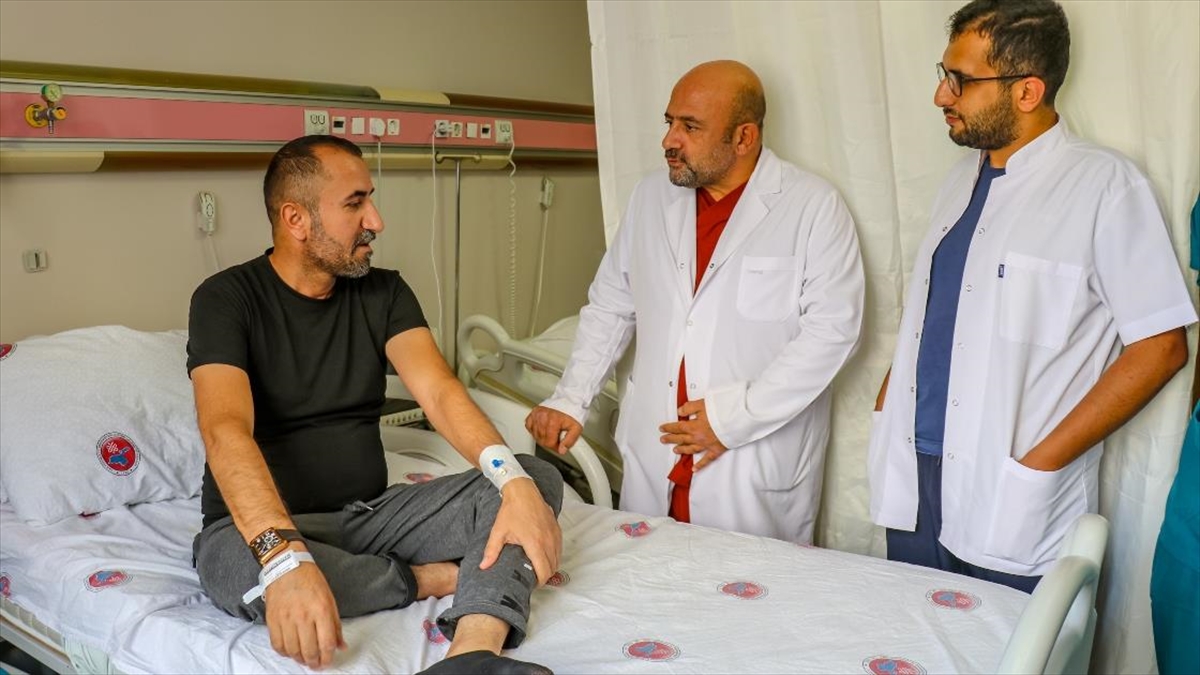Yere düşünce kırılan omuru “kemik çimentosu” ile güçlendirildi