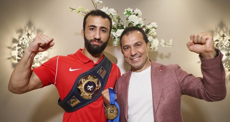 Milli güreşçi Burhan Akbudak’tan ‘devamı gelecek’ mesajı