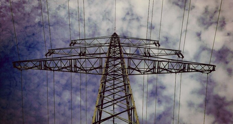 AB ülkeleri elektrik tüketimlerini yüzde 10 azaltmayı hedefliyor