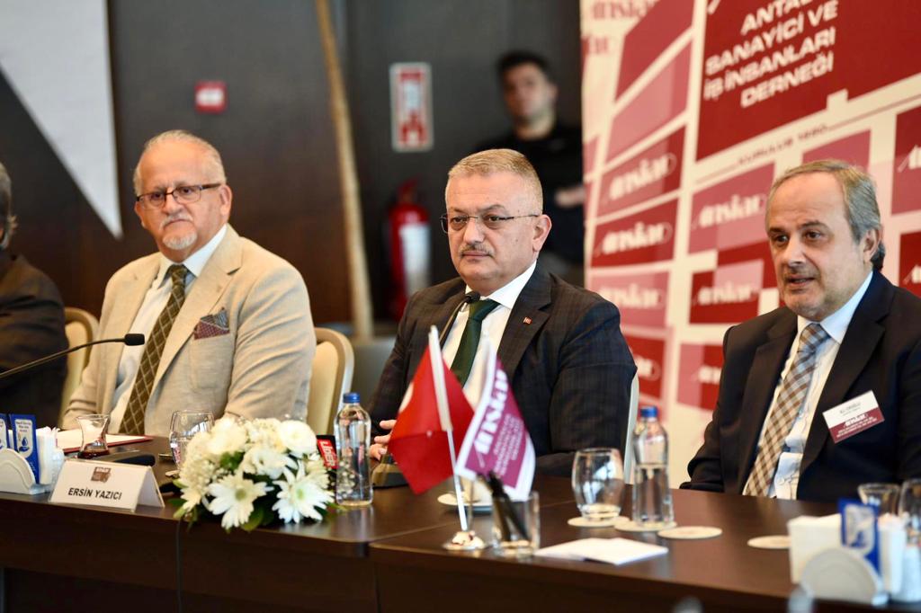 DÜNYANIN EN ÖNEMLİ YAT ÜRETİM MERKEZİ OLMAYI HEDEFLİYORUZ
