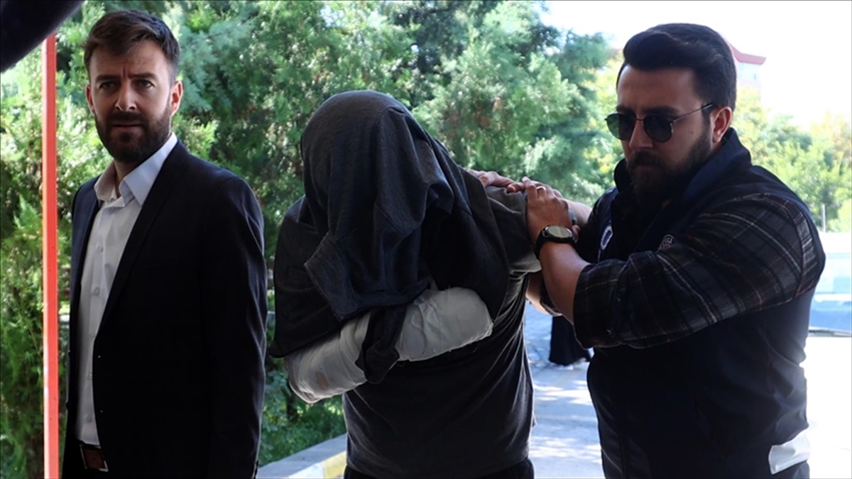 Müzisyen Onur Şener’in öldürülmesiyle ilgili gözaltına alınan 5 zanlıdan 3’ü tutuklandı