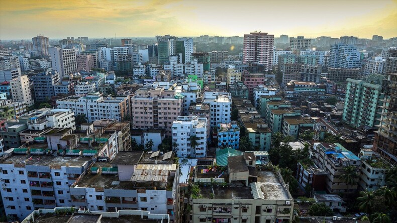 Bangladeş’te 140 milyon kişi elektriksiz kaldı