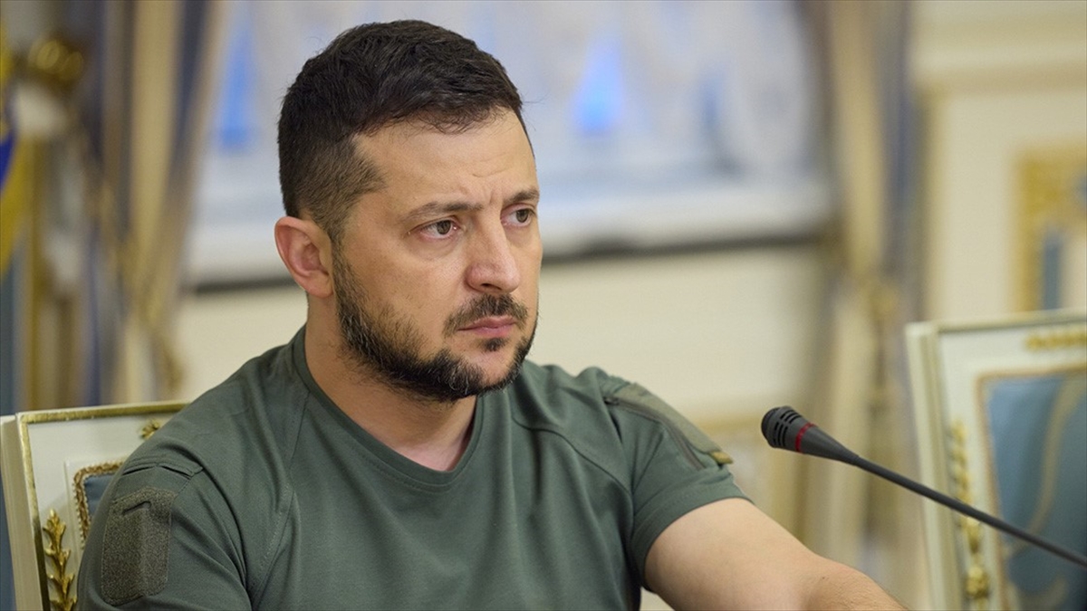 AA-20221025-29249624-29249623-UKRAYNA_DEVLET_BASKANI_ZELENSKIY_ITALYADAN_HAVA_SAVUNMA_SISTEMI_ISTEDI