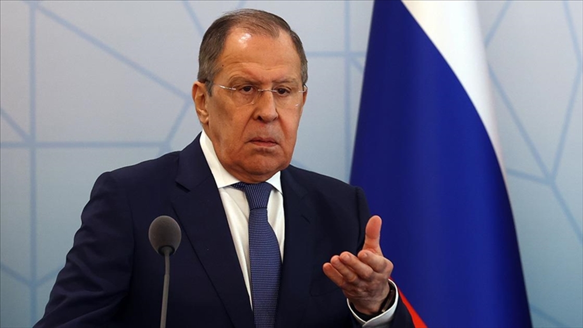 Rusya Dışişleri Bakanı Lavrov: Batı ülkemize karşı hibrit savaş başlattı