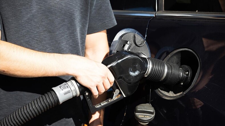 ABD’de benzin fiyatları artınca petrol ihracatının yasaklanması için Kongreye tasarı sunuldu