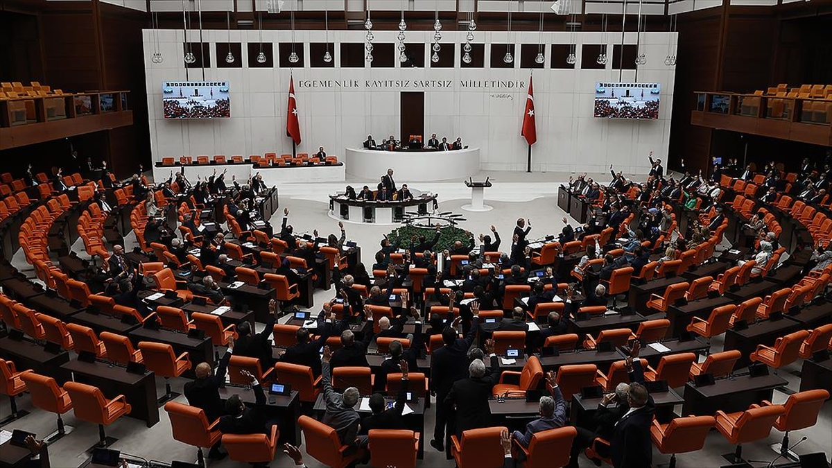 Meclis bu hafta “torba” kanun teklifini yasalaştırmak için mesaisini sürdürecek