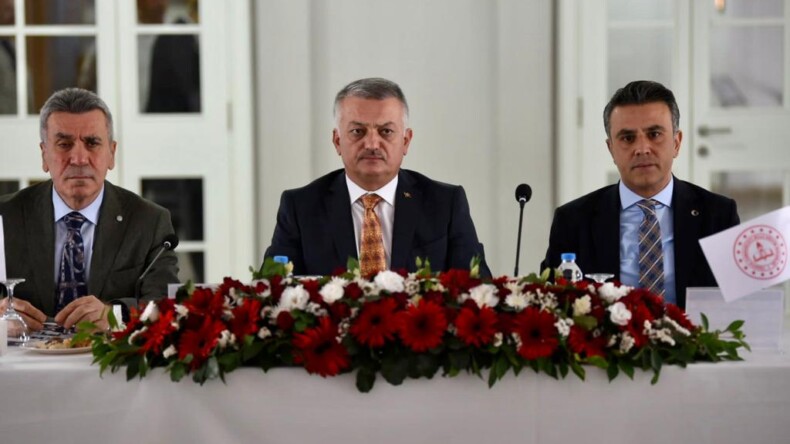 ÖĞRENCİ BAŞINA YILLIK OKUNAN KİTAP SAYISI 32,64’E YÜKSELDİ