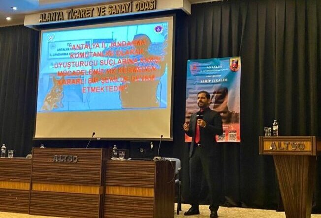 Bağımlılıkla Mücadele Semineri/En İyi Narkotik Polisi Anne