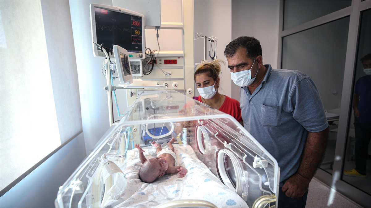 AA-20221101-29315333-29315332-600_GRAMLIK_PARMAK_BEBEK_YASAMA_TUTUNDU