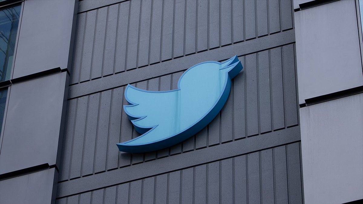 AA-20221107-29372090-29372089-TWITTER_HINDISTANDAKI_CALISANLARININ_YUZDE_90INI_ISTEN_CIKARDI