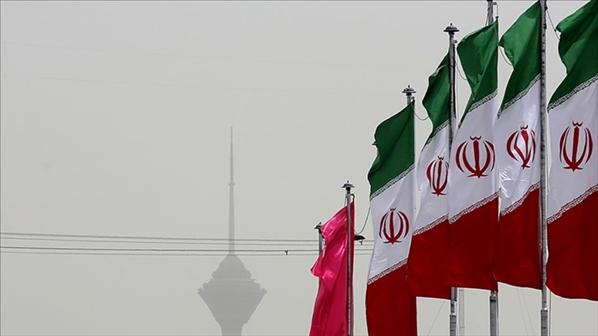 AA-20221108-29384486-29384485-IRAN_CUMHURBASKANI_YARDIMCISI_REJIM_DEGISIKLIGI_ICIN_REFERANDUM_YAPILAMAYACAGINI_SOYLEDI