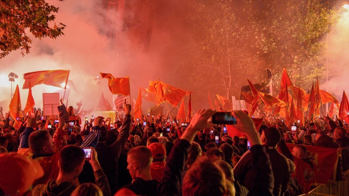 AA-20221108-29387459-29387458-KARADAGDA_CUMHURBASKANININ_YETKILERINI_KISITLAYAN_TARTISMALI_YASA_PROTESTO_EDILDI