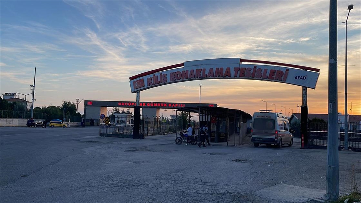 AA-20221120-29487944-29487943-KILISTE_SINIR_KAPISI_BOLGESINE_ROKET_ATILMASI_SONUCU_1_ASKER_2_POLIS_YARALANDI