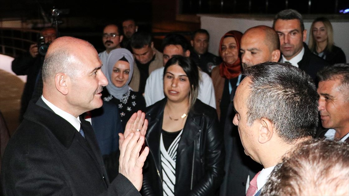 AA-20221121-29499162-29499161-ICISLERI_BAKANI_SOYLU_KILISTE_TEROR_SALDIRISINDA_YARALANAN_GUVENLIK_GOREVLILERINI_ZIYARET_ETTI