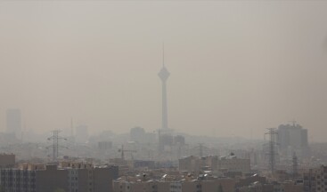 İran’da hava kirliliği nedeniyle Elburz ve Tahran’da okullar tatil edildi