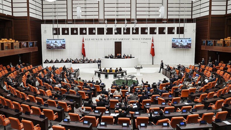 TBMM’de tütün, tütün mamulleri ve alkol piyasasına ilişkin kanun teklifinin görüşmelerine devam edilecek