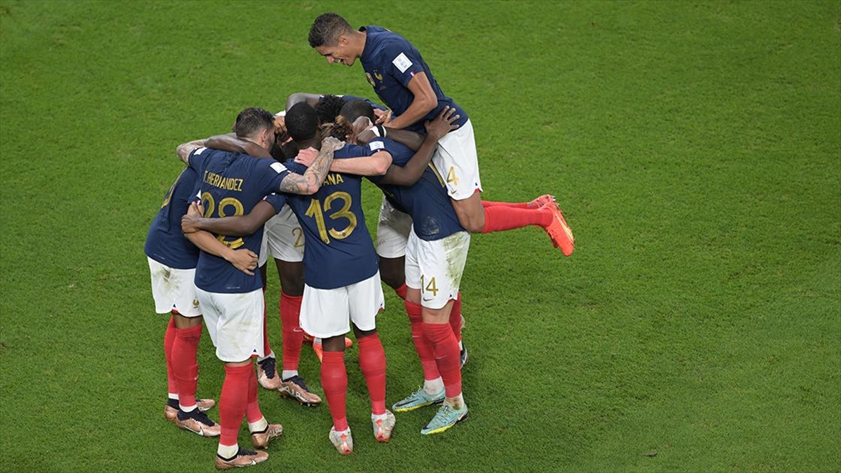Fransa, Dünya Kupası’nda çeyrek finale yükseldi