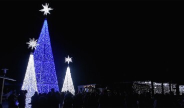 Kolombiya’da tarihi Tuz Katedrali, Noel öncesi ışıklarla donatıldı