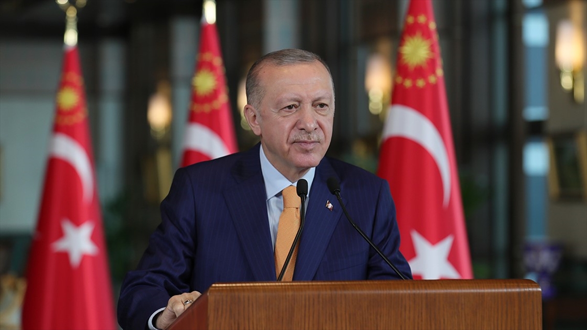 AA-20221205-29648612-29648611-CUMHURBASKANI_ERDOGAN_FIRSAT_ESITLIGI_VE_LIYAKAT_GIBI_DEGERLERI_KAMU_VE_OZEL_SEKTORUMUZE_YERLESTIRMENIN_GAYRETINDEYIZ