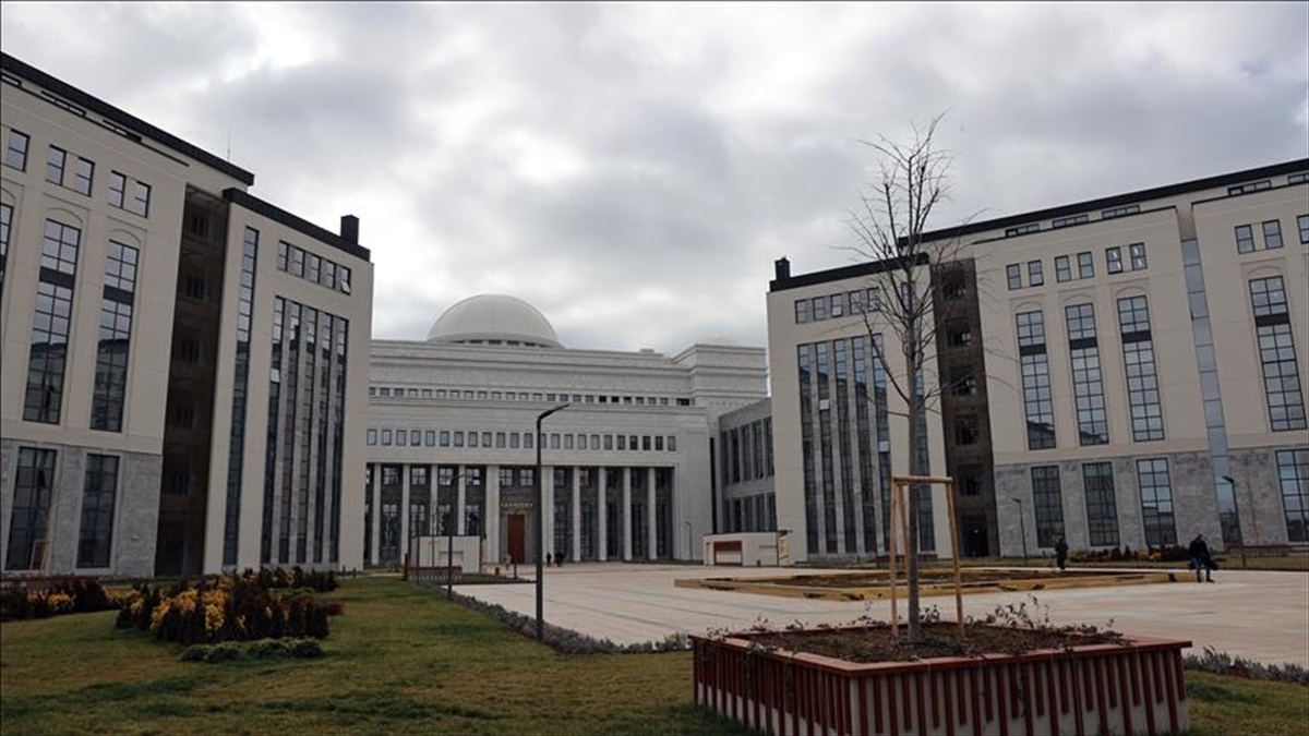 AA-20221209-29688571-29688570-YARGITAY_ADAM_OL_SOZUNU_HAKARET_SAYMADI