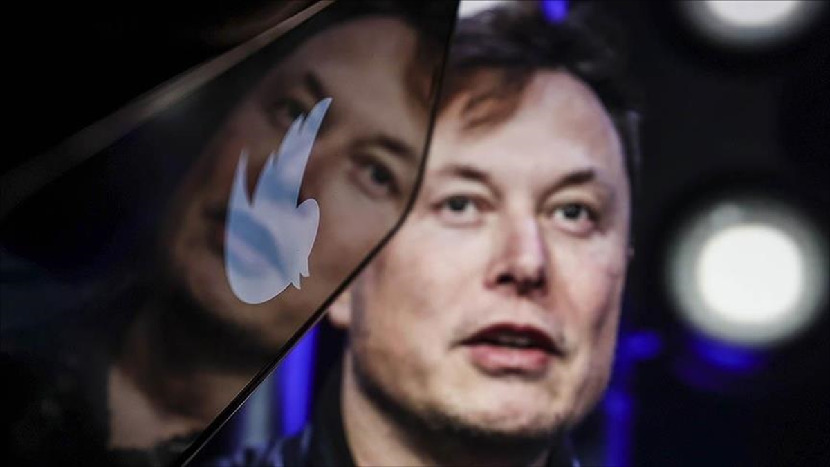 AA-20221210-29703239-29703238-ELON_MUSK_TRUMPIN_HESABININ_ASKIYA_ALINMA_SURECINI_DE_IFSA_ETTI