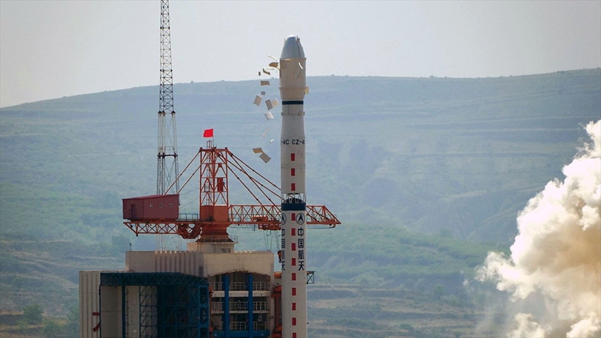 Çin, ‘Yaogan-36’ askeri istihbarat uydularını fırlattı