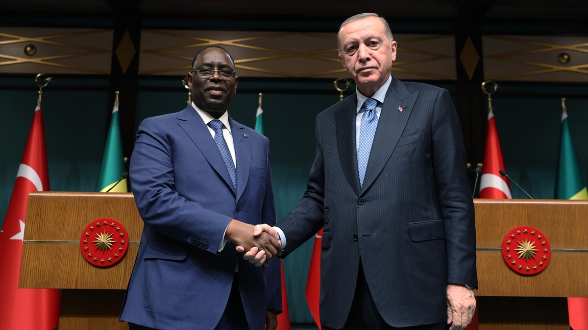 Senegal Cumhurbaşkanı Sall: Karadeniz’deki tahıl anlaşmasının imzalanmasıyla küresel gıda krizinin önüne geçildi