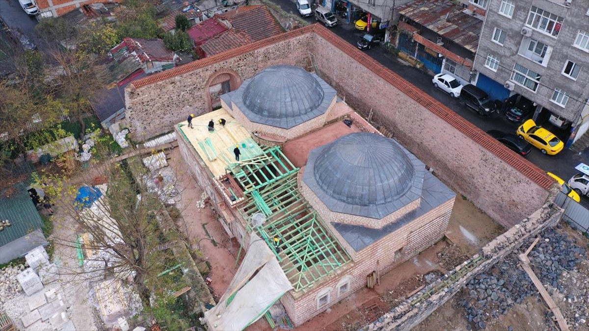 AA-20221222-29812313-29812312-BEYOGLUNDAKI_444_YILLIK_BARUTHANE_RESTORE_EDILIYOR