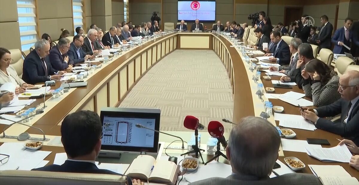 Ticarete ilişkin “torba kanun teklifi” TBMM Sanayi ve Ticaret Komisyonunda kabul edildi