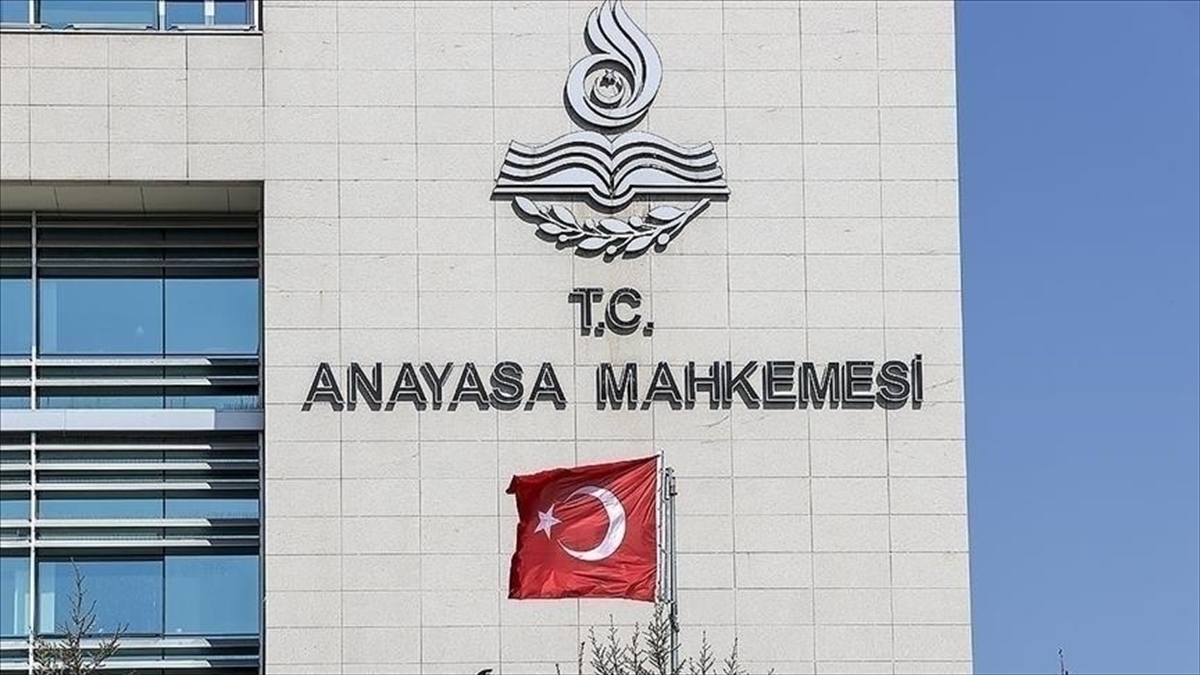 AYM, HDP’nin “kapatma davasının seçim sonrasına bırakılması” başvurusunu yarın görüşecek