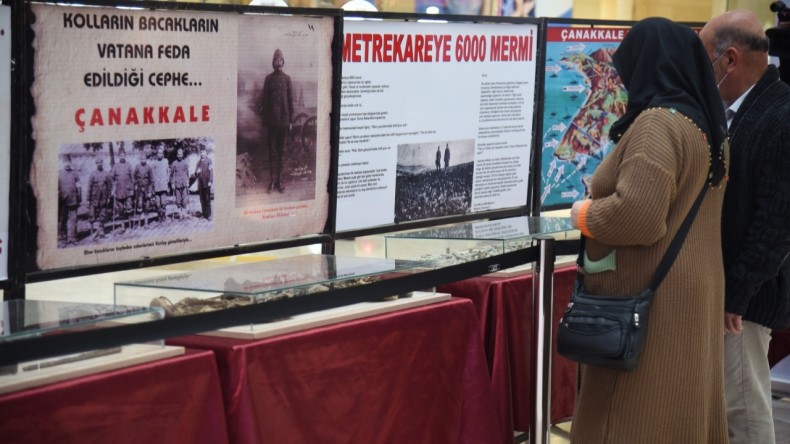 ÇANAKKALE SAVAŞ MALZEMELERİ GEZİCİ SERGİSİ YOĞUN İLGİ GÖRÜYOR