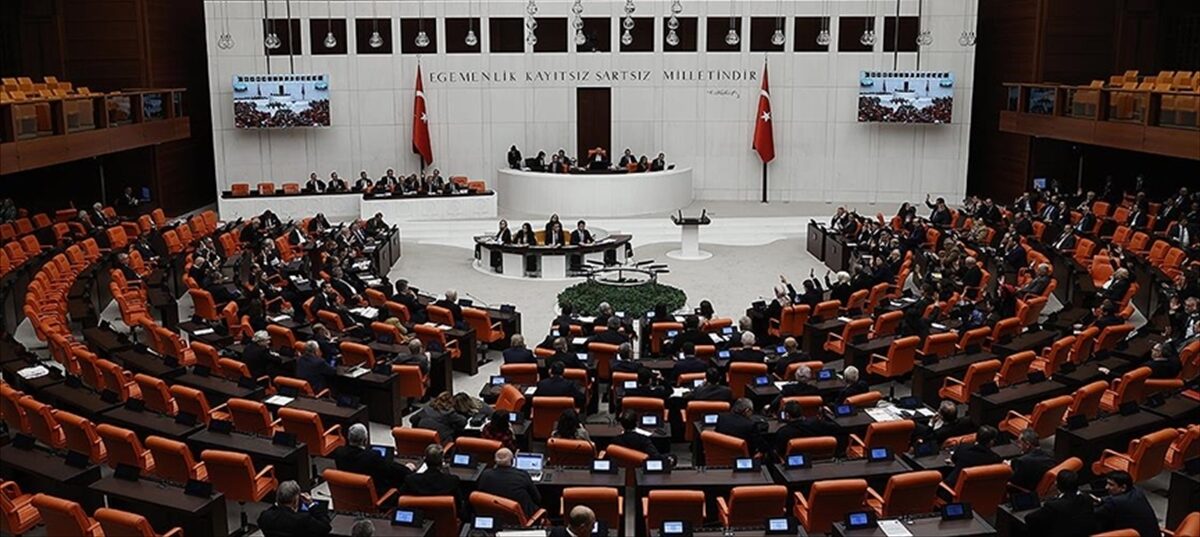 50/d’li araştırma görevlilerinin kadroya alınmasını da içeren teklif, TBMM Genel Kurulunda kabul edildi