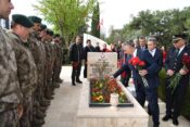 YÜCE TÜRK MİLLETİ SİZE MİNETTAR