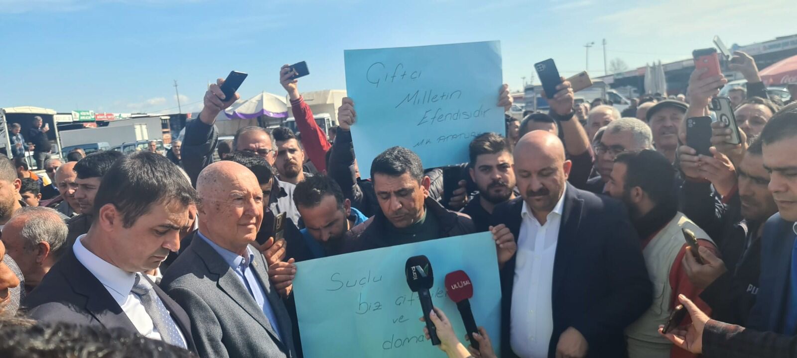 Domates’e 14 Nisan’a kadar uygulanacak ihracat kısıtlaması kaldırıldı