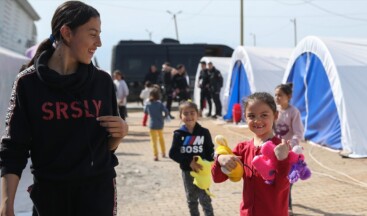 Beşiktaş taraftarının depremzede çocuklara gönderdiği oyuncaklar Kahramanmaraş’a ulaştı
