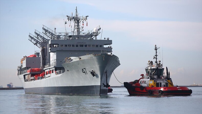 Pakistan’dan insani yardım malzemesi taşıyan ilk gemi Mersin Limanı’na geldi