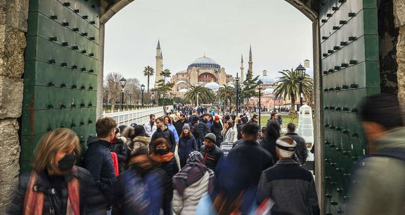 Türkiye bu yılın ilk 2 ayında yaklaşık 4 milyon yabancı ziyaretçiyi ağırladı