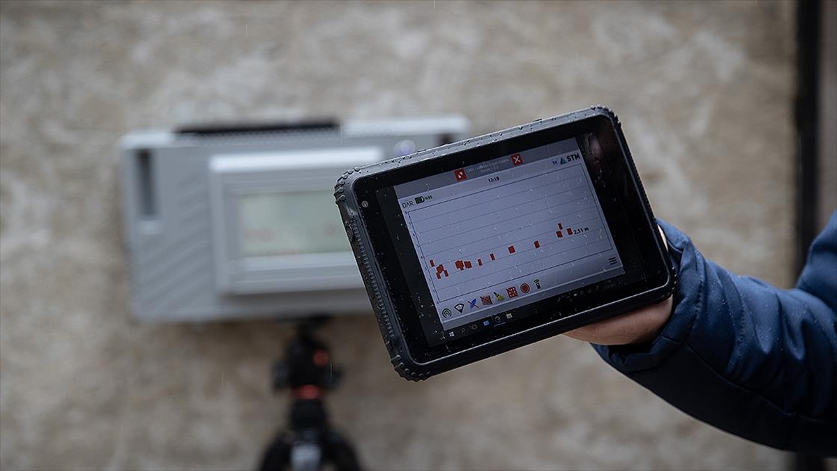 Depremde hayat kurtaran “Duvar Arkası Radar”a talep arttı