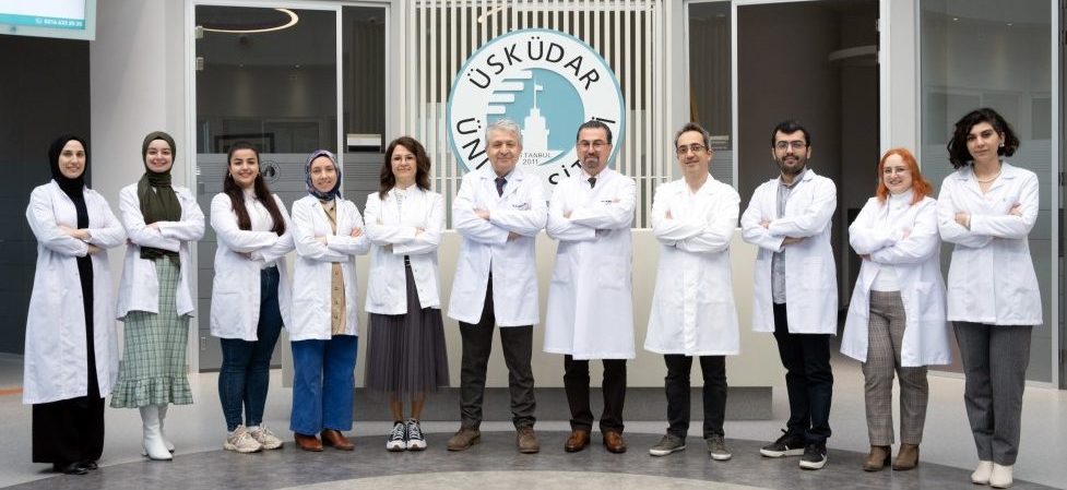 Üsküdar Diş Hastanesi, Üsküdar Üniversitesi Diş Hekimliği Fakültesi akademik uzman kadrosu ile çocuk ve yetişkin diş sağlığı alanında hizmet vermeye başladı.