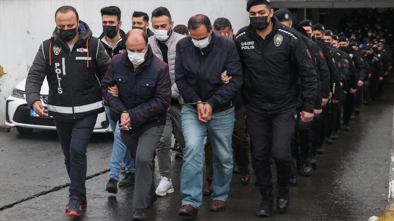 İstanbul merkezli tapuda rüşvet operasyonunda 66 şüpheli adliyede