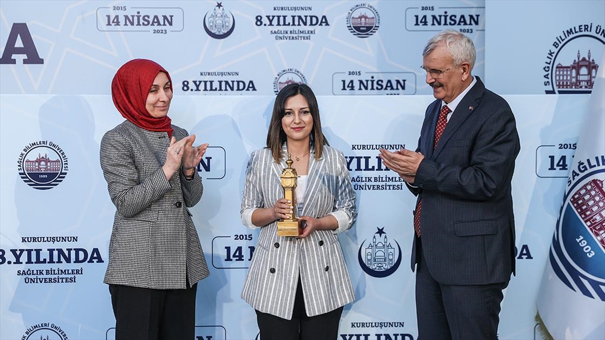 Sağlık Bilimleri Üniversitesinin “Vefa” ve “4. Şahane Medya” ödülleri sahiplerini buldu