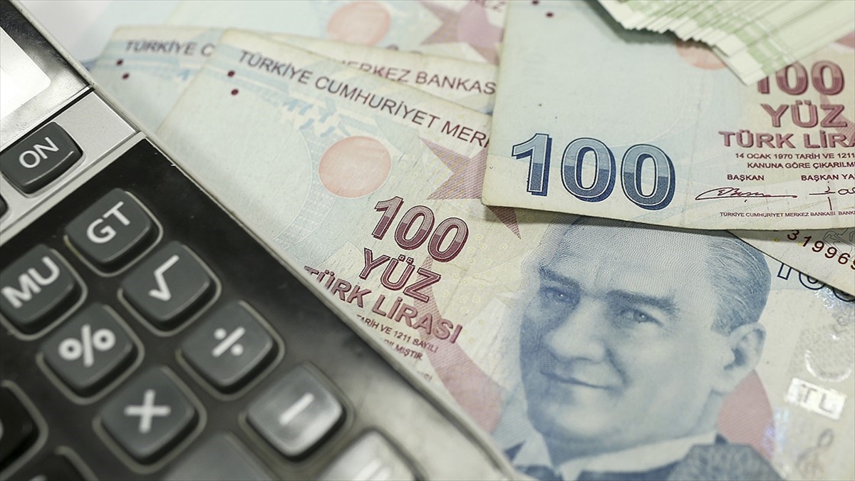 Hükümetin kamu işçisi için yeni teklifi 12 bin lira taban ücret ve ilk altı ay için yüzde 40 zam