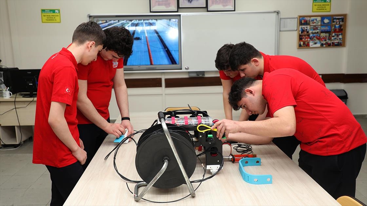 Rize’de meslek lisesi öğrencileri, su altı sistemleri araçlarıyla TEKNOFEST’te yarışacak
