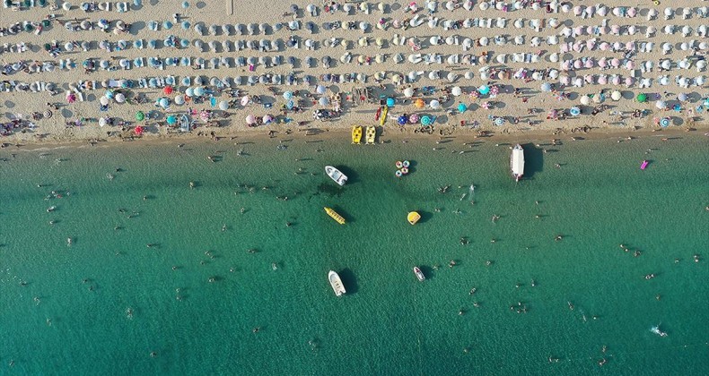 Turizmden 2028 yılında 100 milyar dolarlık gelir hedefi