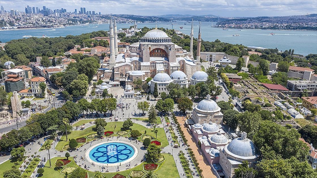 İstanbul’a yılın ilk çeyreğinde 3 milyon 480 bin yabancı turist geldi