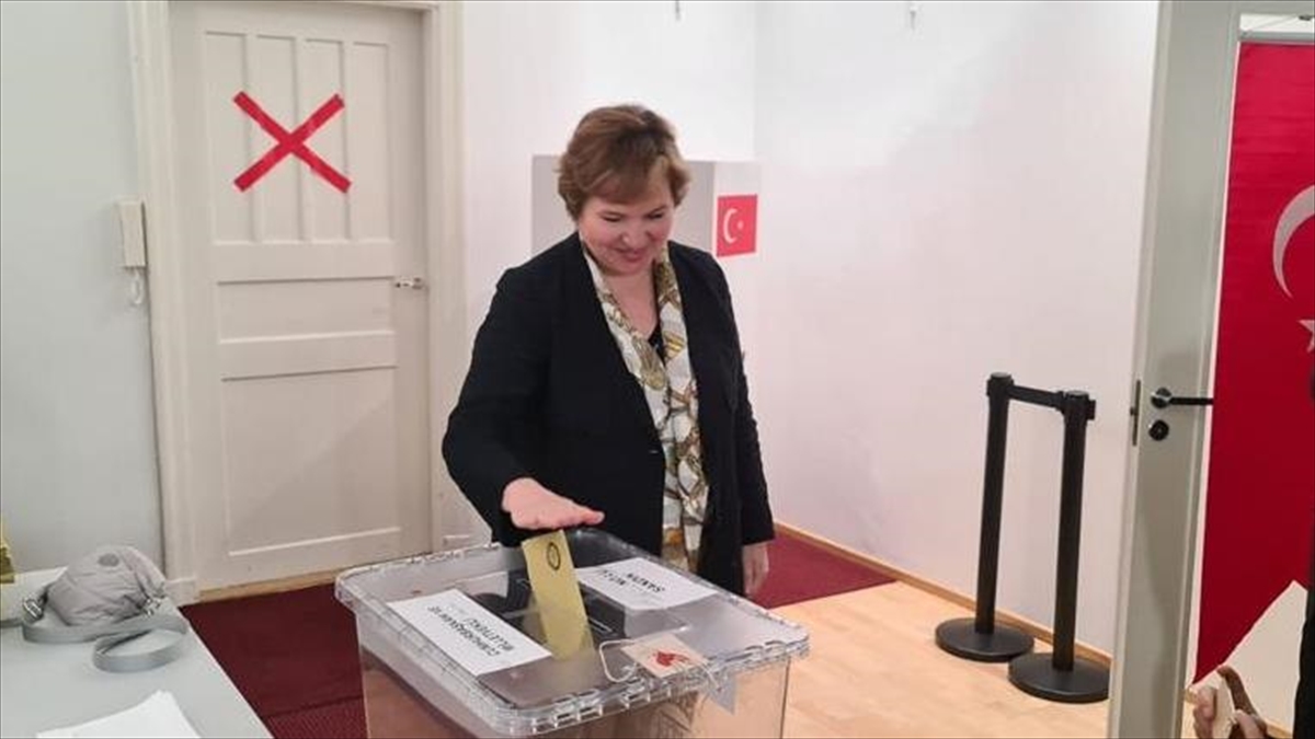 Türkiye’deki Cumhurbaşkanı ve Milletvekili Seçimleri için Finlandiya’da oy verme işlemi başladı