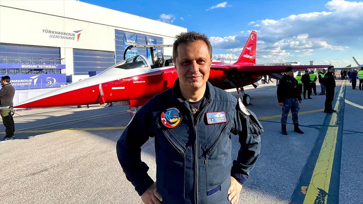HÜRJET’i ilk kez uçuran test pilotu Ercan Çelik: Uçağın içinde kendimi rahat ve güvende hissettim