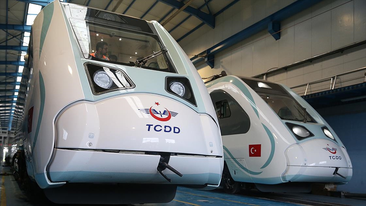 İlk Milli Elektrikli Tren Seti yarın İstanbul’da vatandaşlarla buluşacak