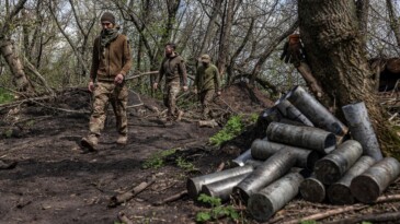 Ukrayna: Bahmut’ta durum kritik, kuvvetlerimiz hattı tutuyor